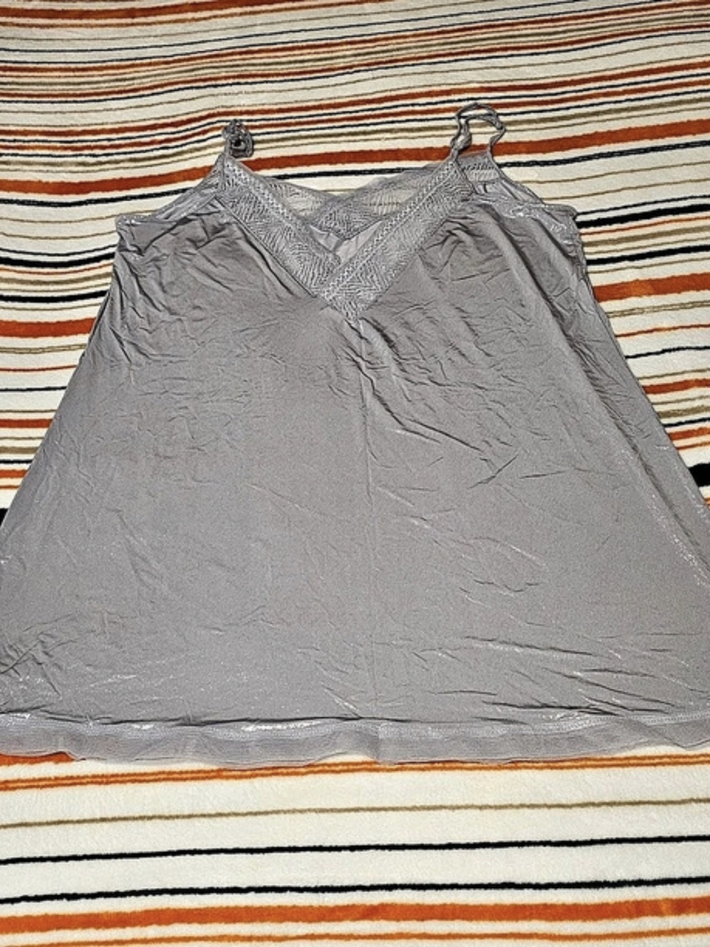 Victoria's Secret Lace Trim Camisole in Gray Large Like New